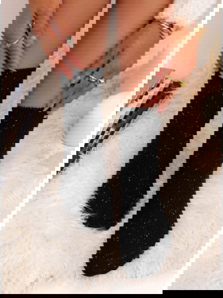 Czarne damskie skarpetki z... 2