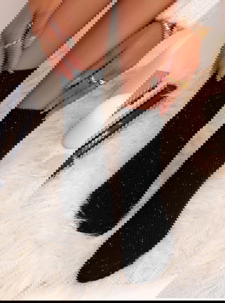 Czarne damskie skarpetki z ozdobnymi...