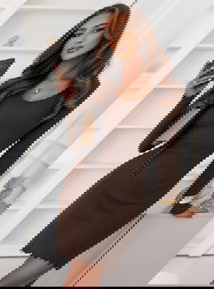 Czekoladowa prążkowana dopasowana...