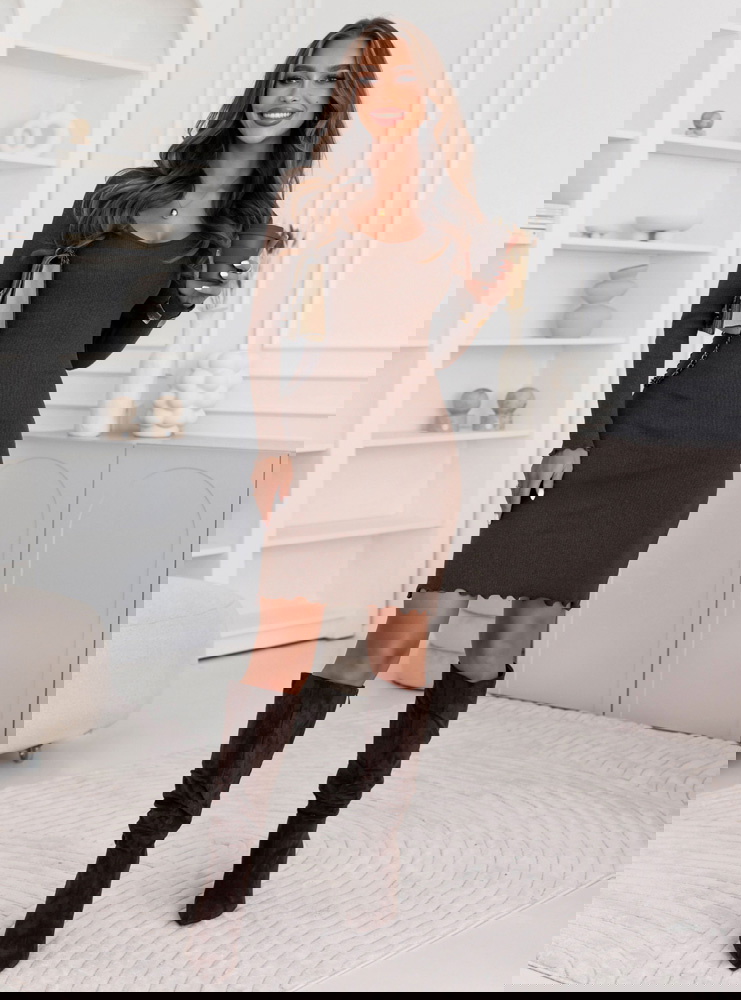 Czekoladowa prążkowana dopasowana...