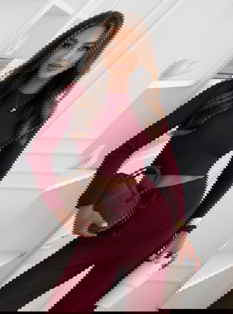 Bordowy prążkowany komplet bluzka +...