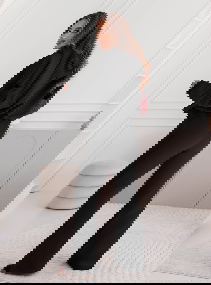 Czarny komplet dresowy bluza i...