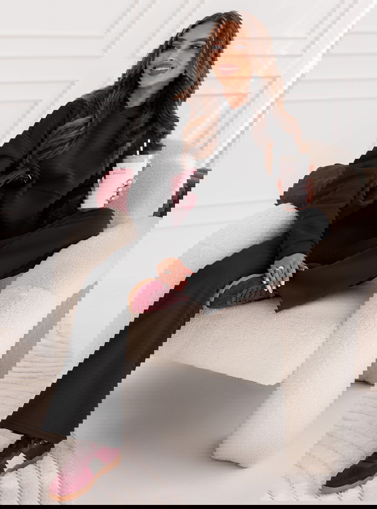 Czarny komplet dresowy bluza i...