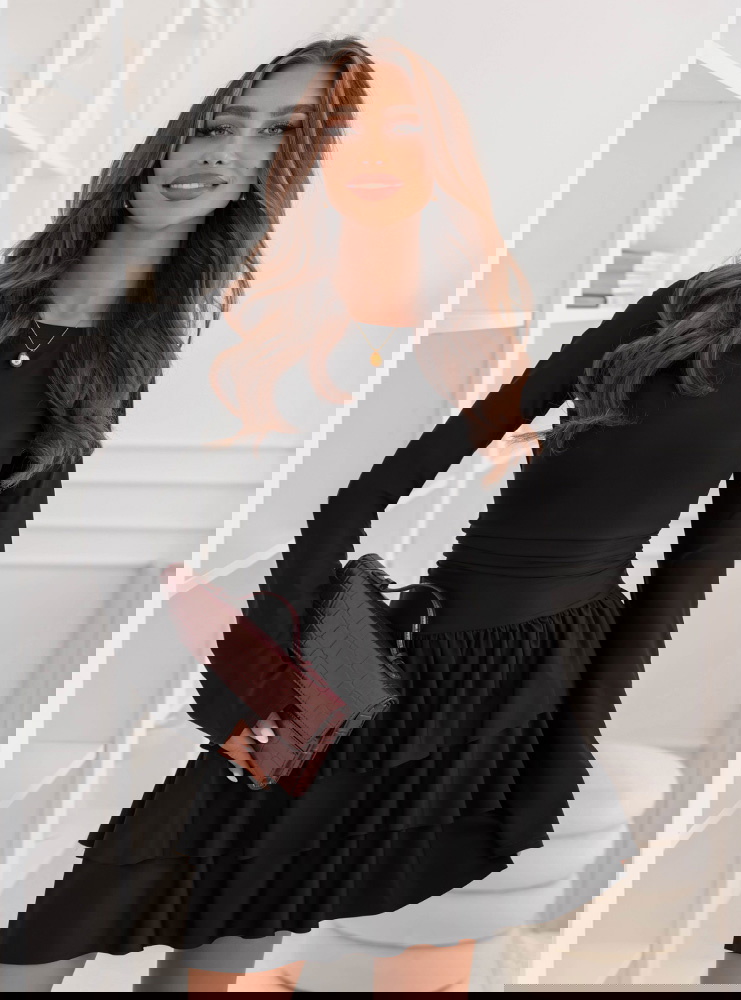 Czarny kombinezon jak sukienka z...