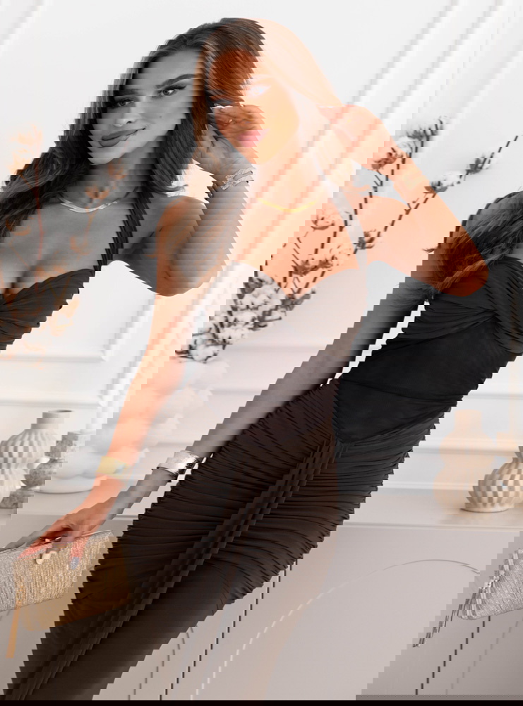 Czekoladowa długa sukienka z...