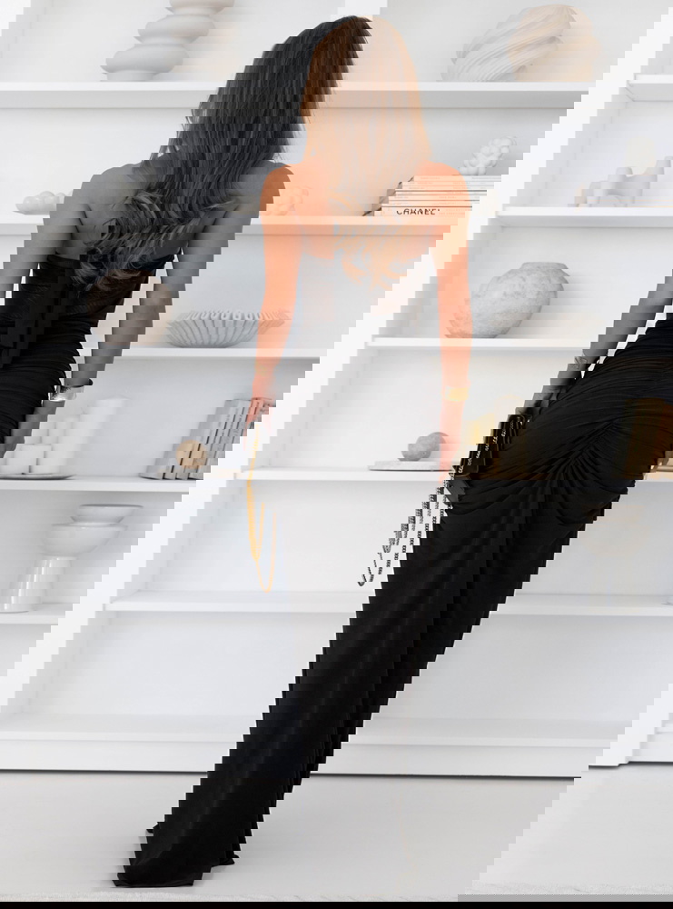 Czarna długa sukienka z wiązaniem...