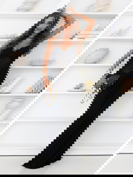 Czarna długa sukienka z... 2