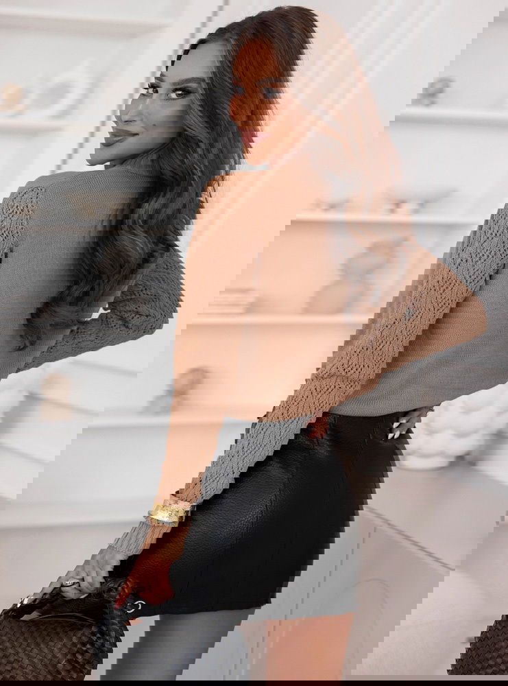 Sweter z ażurkowymi rękawami Monnillo...