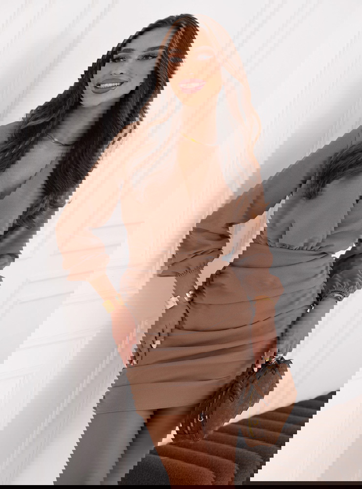 Sukienka mini z przekładanym dekoltem...