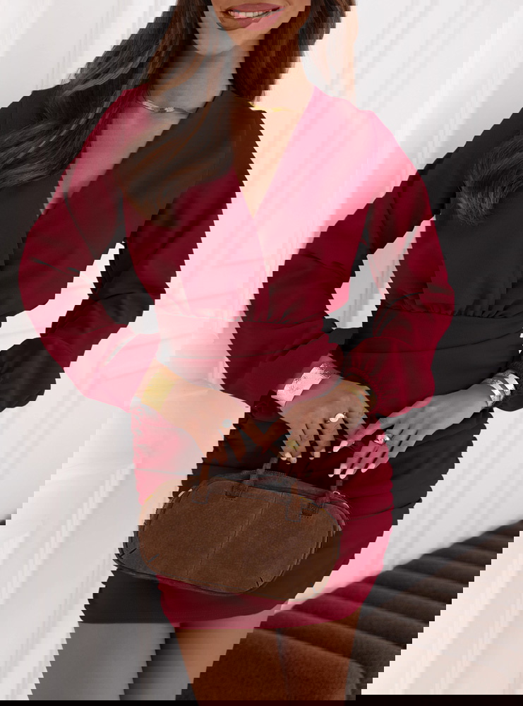 Bordowa sukienka mini z przekładanym...