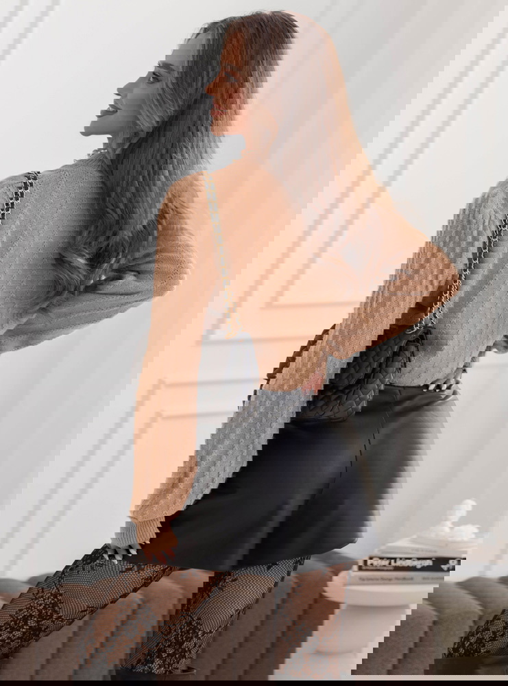 Sweter zapinany na guziki Francinaa -...