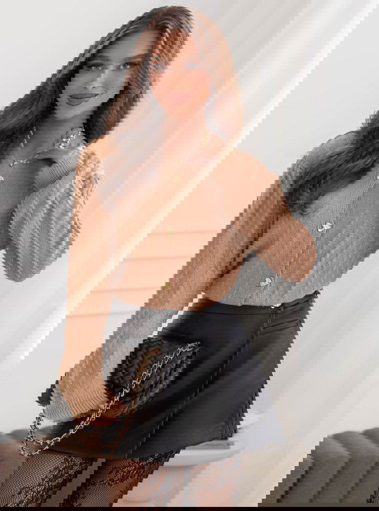 Sweter zapinany na guziki Francinaa -...