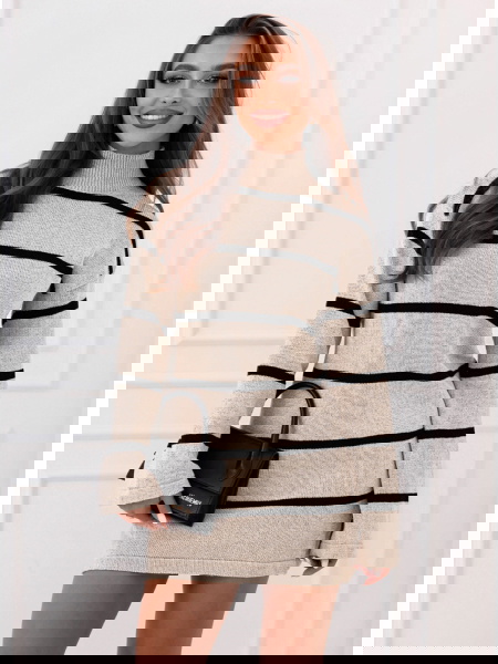 Beżowa sukienka swetrowa z...