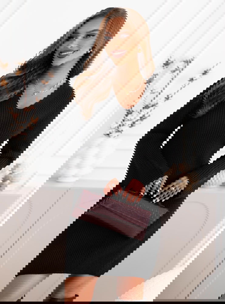 Czarna sweterkowa sukienka Urvey