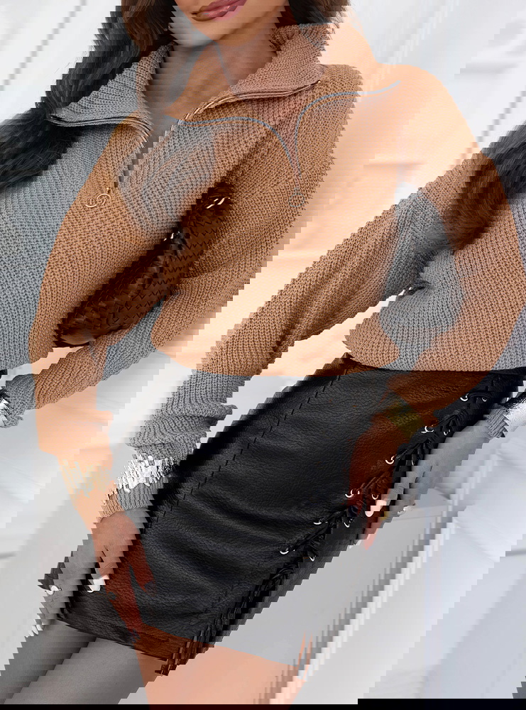 Sweter z zamkiem Raelle - mocha mousse