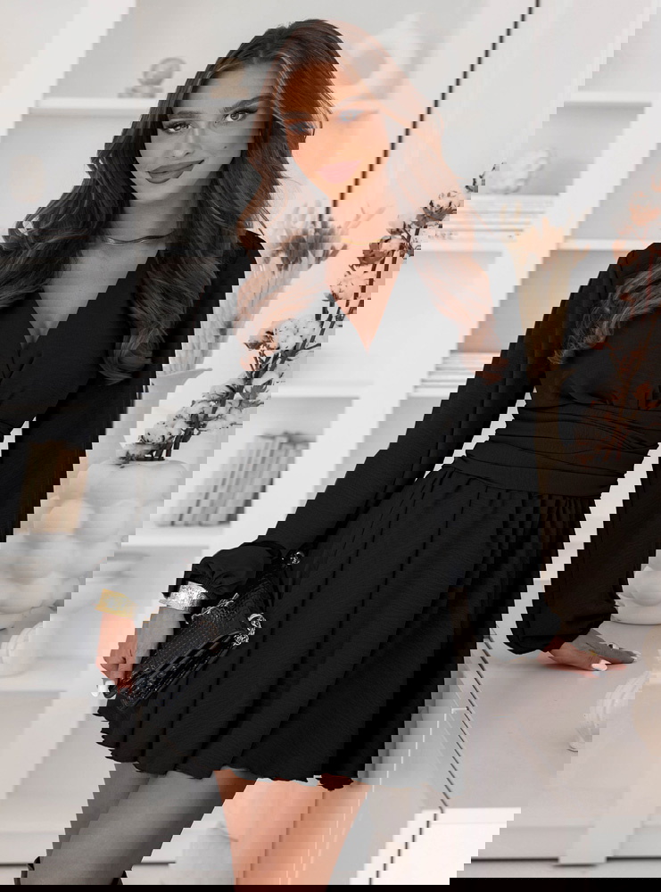 Czarny kombinezon jak sukienka z...