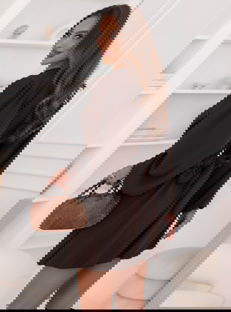 Czekoladowy kombinezon jak sukienka z...