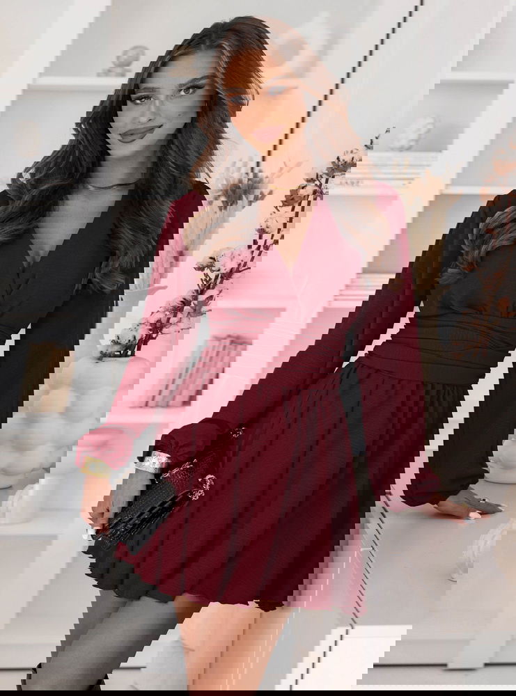 Bordowy kombinezon jak sukienka z...