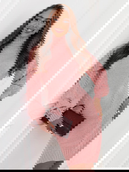 Pudrowa swetrowa sukienka z...