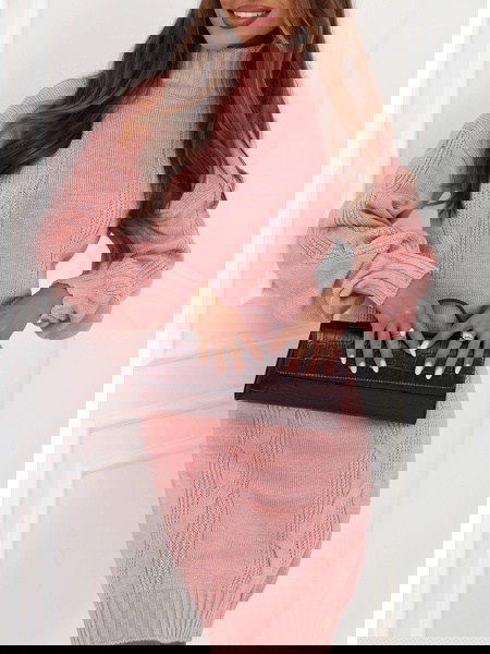 Pudrowa swetrowa sukienka z... 2