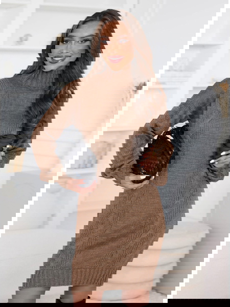 Swetrowa sukienka z golfem... 2