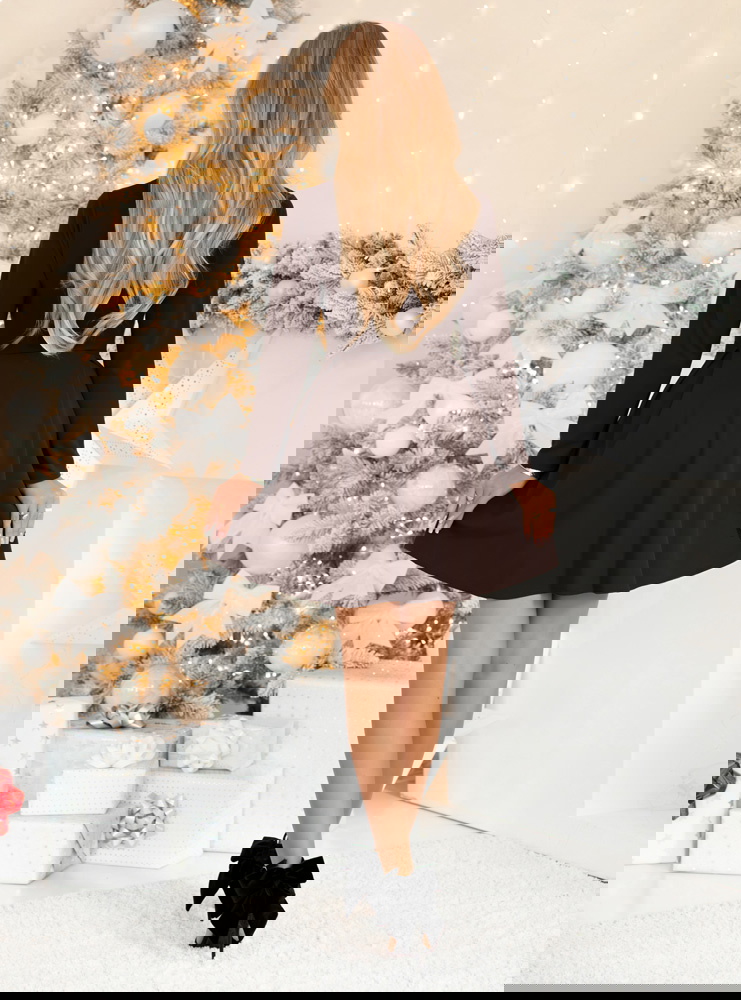 Czekoladowa sukienka z przekładanym...