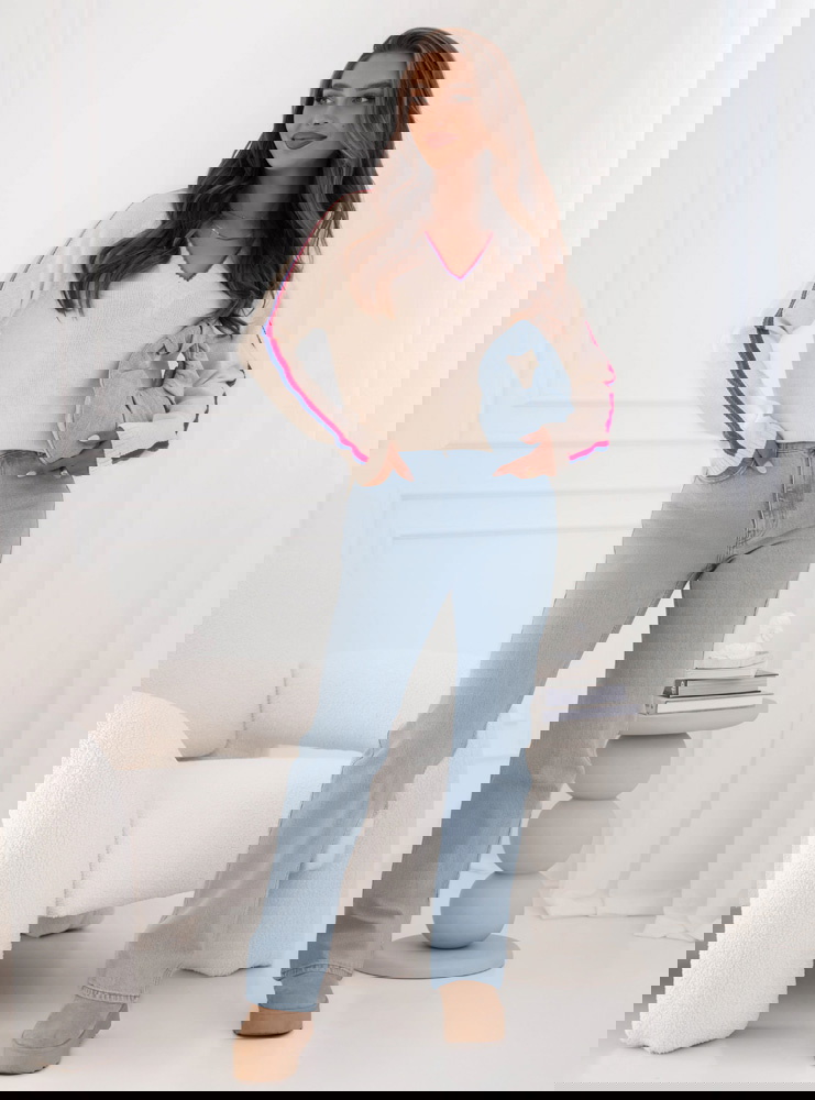 Sweter z dekoltem w serek Emerlie -...