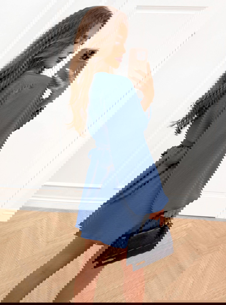 Kombinezon jak sukienka z bufiastymi...