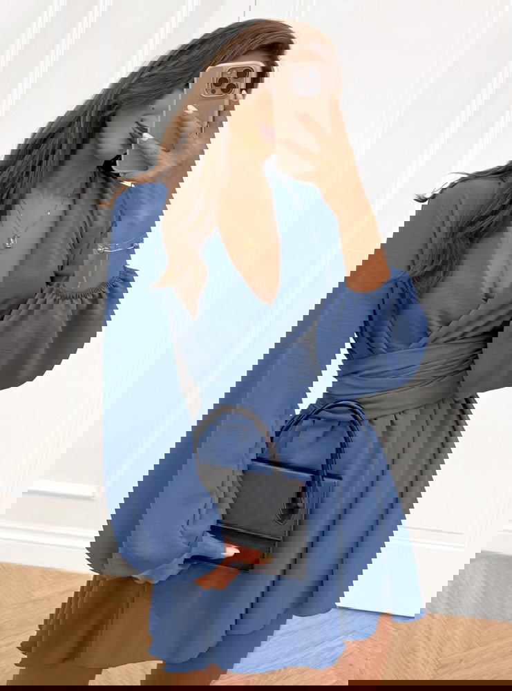 Kombinezon jak sukienka z bufiastymi...