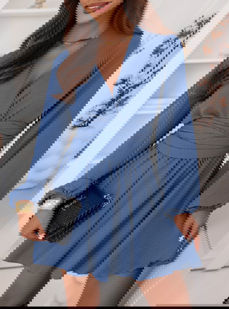 Kombinezon jak sukienka z bufiastymi...