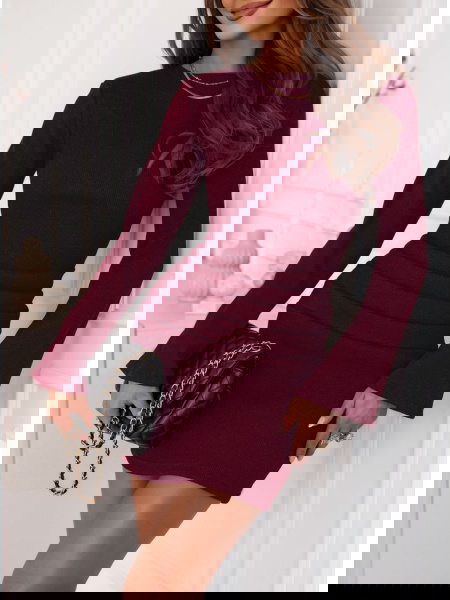 Bordowa prążkowana sukienka... 2