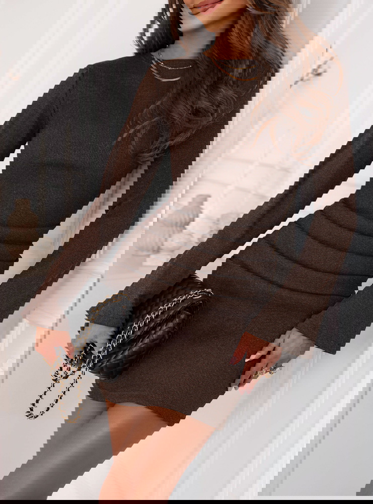 Czekoladowa prążkowana sukienka mini Jodele