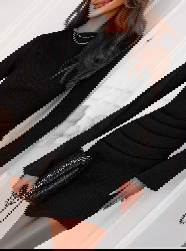 Czarna prążkowana sukienka mini Jodele