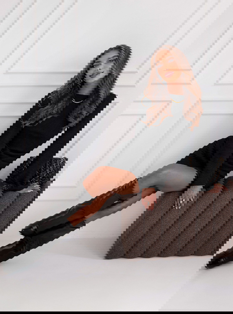 Czarna prążkowana sukienka mini Jodele