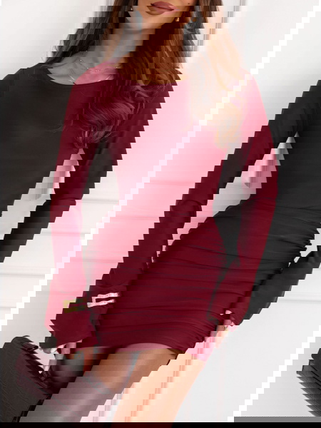 Bordowa dopasowana sukienka... 2