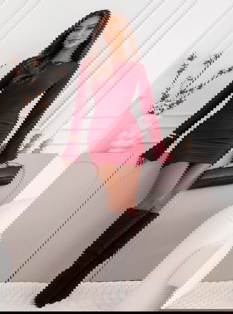 Bordowa dopasowana sukienka mini z...