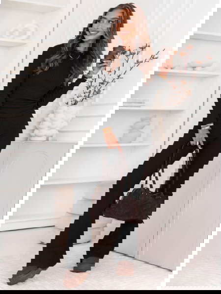 Czarny prążkowany komplet...