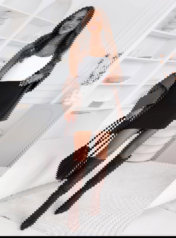 Czarna mini spódniczka Marnette