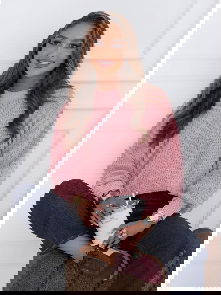 Pudrowy oversizowy sweter...