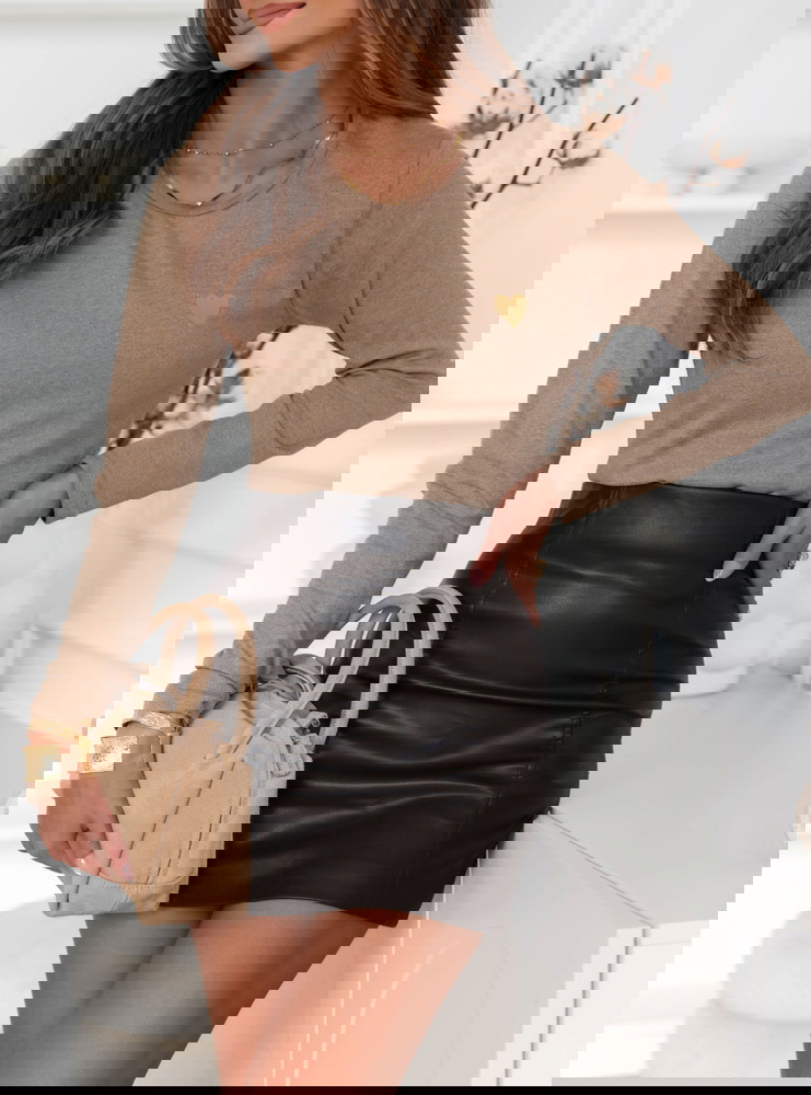 Ciemnobeżowa koszulka na długi rękaw...