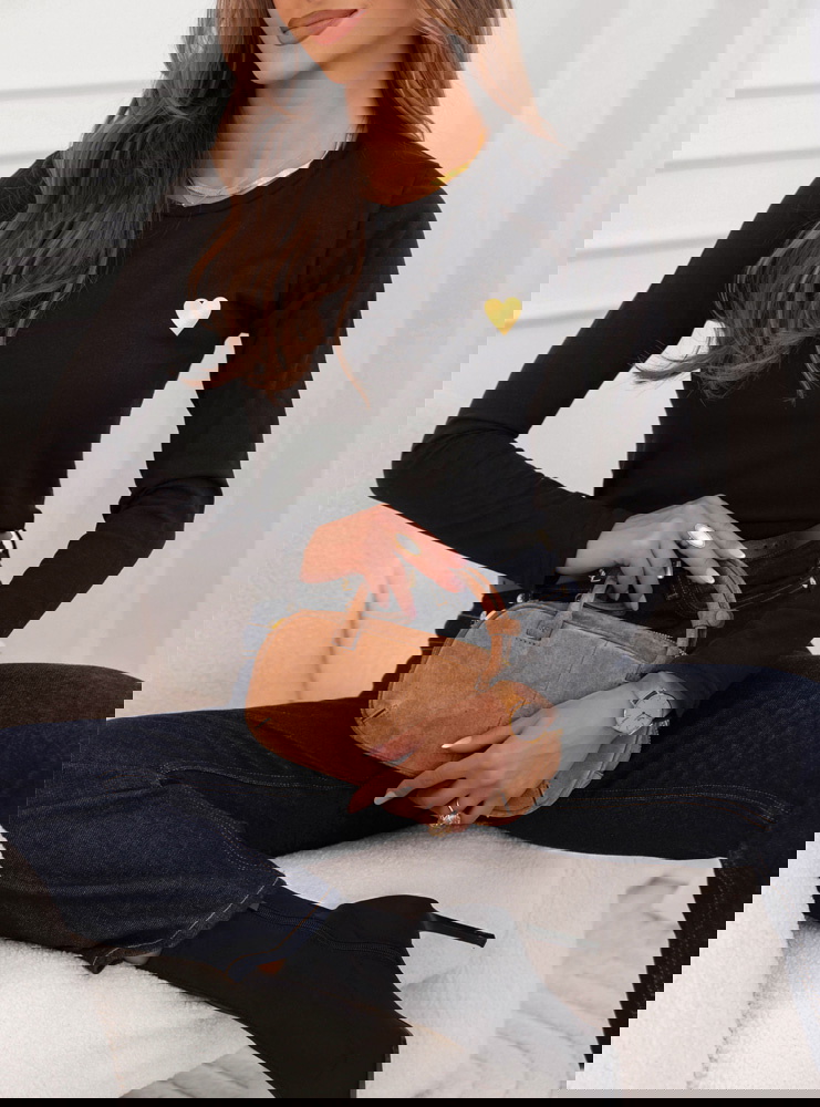 Czarna koszulka na długi rękaw z...