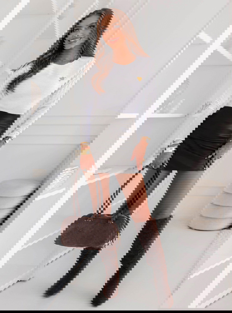 Biała koszulka na długi rękaw z...