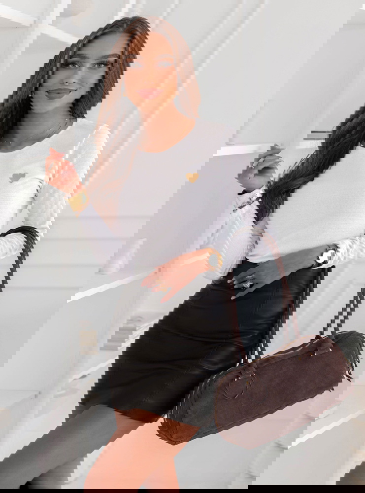 Biała koszulka na długi rękaw z...