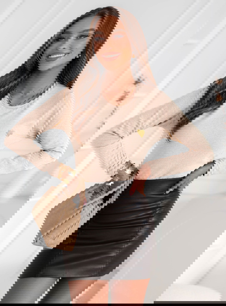 Jasnobeżowa koszulka na długi rękaw z...