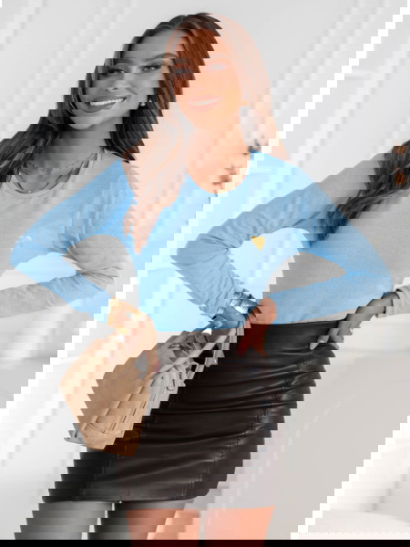 Błękitna koszulka na długi...