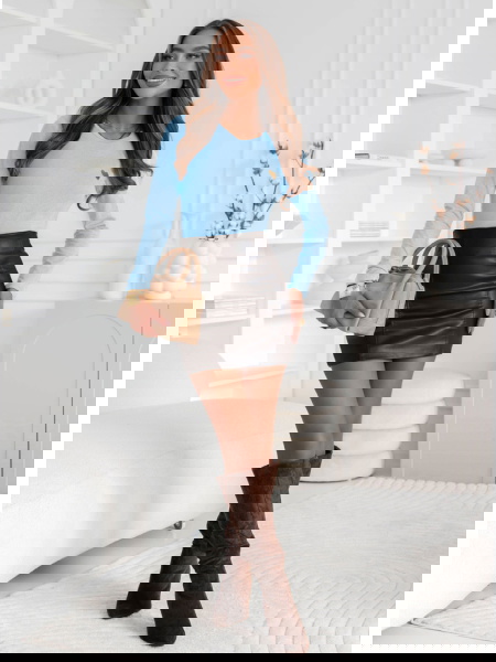 Błękitna koszulka na długi... 2