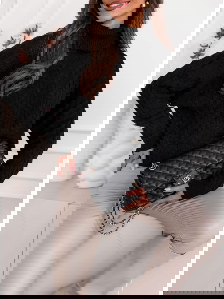 Czarny sweter z golfem i... 2