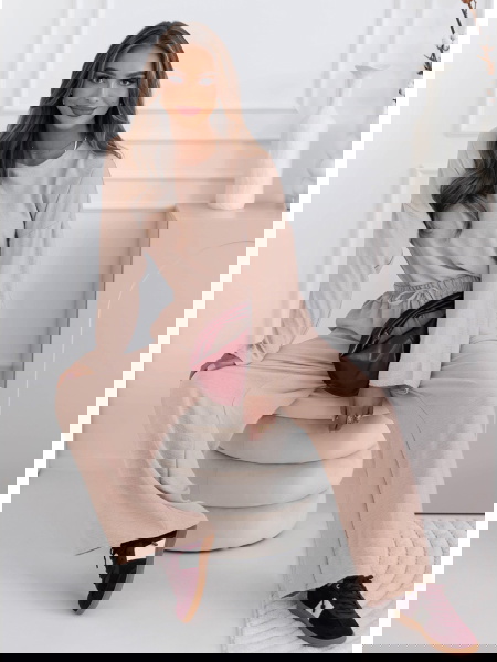 Beżowy komplet bluzka i...