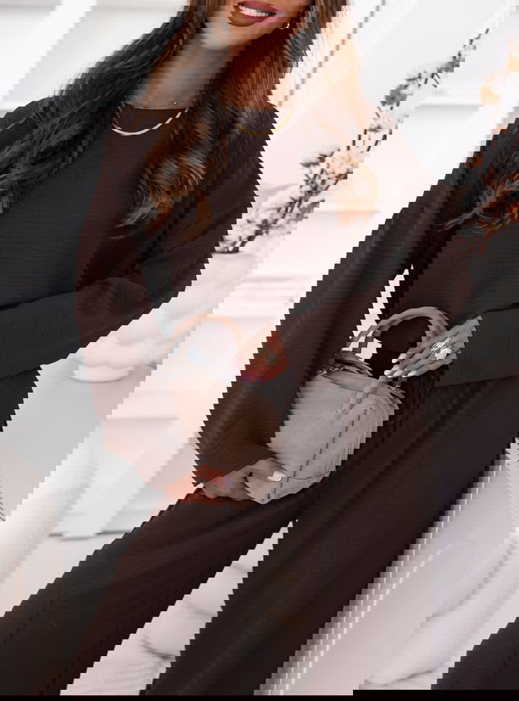 Czekoladowy komplet bluzka i spodnie...