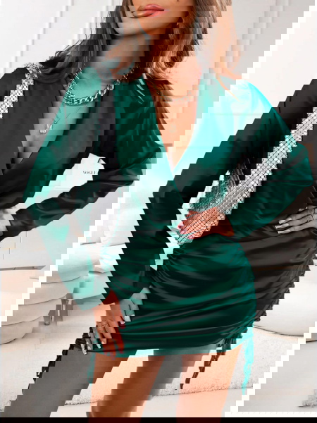 Satynowa sukienka ze... 2